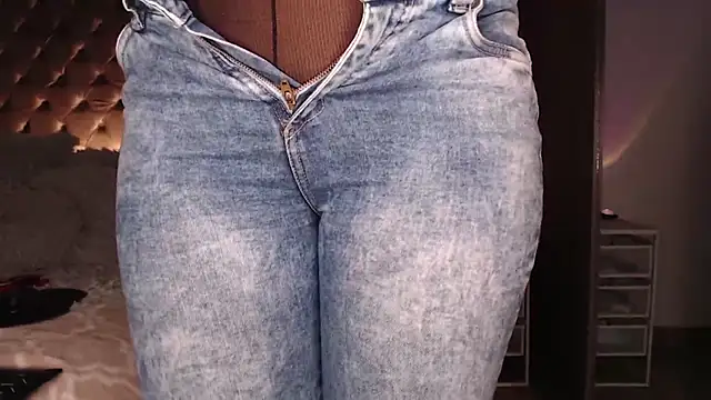 Roussmariehenao online show from November 2025 11:07:02 PM