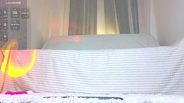 Tasha Miu online show from December 2024 05:31:01 PM