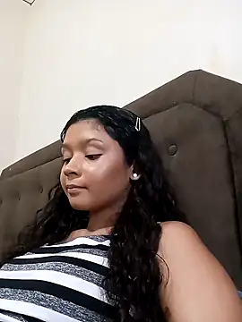 Snapshot of heleny901 chatting on December 2024 12:02:01 AM heleny901 online show from December 2024 12:02:01 AM