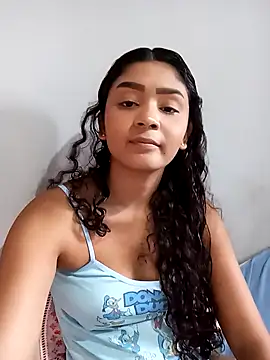 Snapshot of heleny901 chatting on December 2025 08:02:02 PM heleny901 online show from December 2025 08:02:02 PM