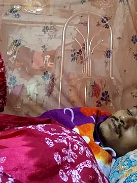 Snapshot of DARK_WINE_ chatting on November 2025 12:05:02 AM DARK WINE online show from November 2025 12:05:02 AM