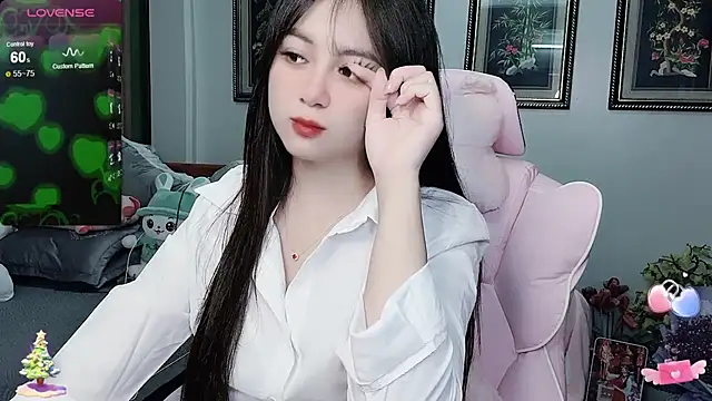 Snapshot of _Nana_20 chatting on December 2025 04:24:02 PM Nana 20 online show from December 2025 04:24:02 PM