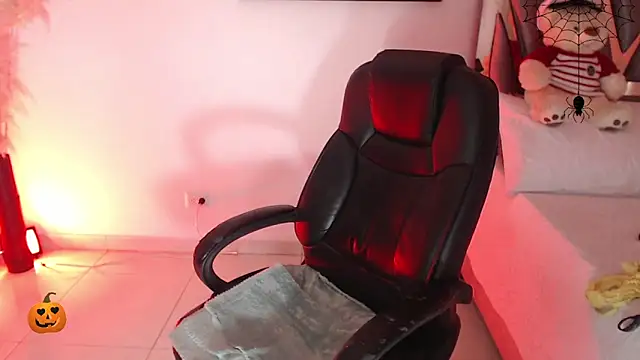 Victoria Red01 online show from October 2025 04:41:02 PM