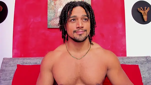 Snapshot of MikeEstevess chatting on January 2025 01:14:02 PM MikeEstevess online show from January 2025 01:14:02 PM