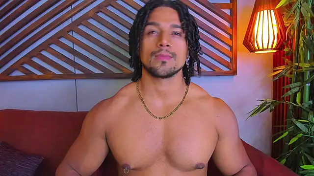 Snapshot of MikeEstevess chatting on January 2025 09:36:02 AM MikeEstevess online show from January 2025 09:36:02 AM