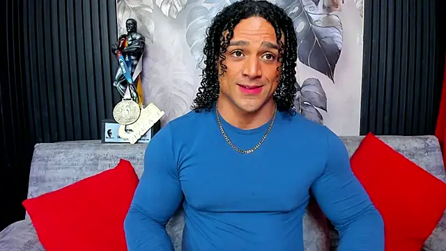 Snapshot of MikeEstevess chatting on October 2025 06:22:02 AM MikeEstevess online show from October 2025 06:22:02 AM