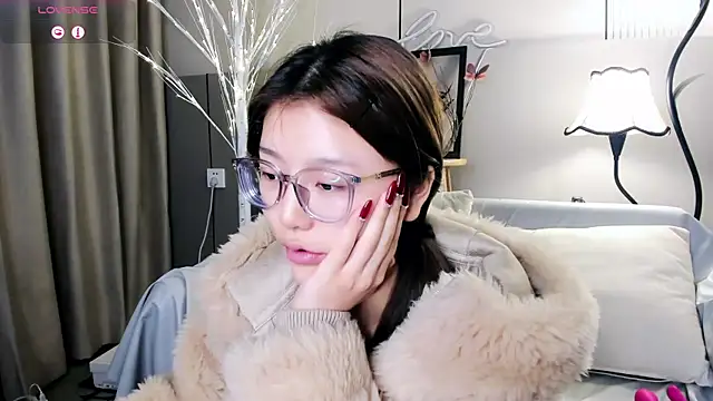 Snapshot of Momoever123456 chatting on March 2025 02:40:02 PM Momoever123456 online show from March 2025 02:40:02 PM