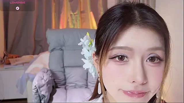 Snapshot of Momoever123456 chatting on November 2025 02:20:02 PM Momoever123456 online show from November 2025 02:20:02 PM