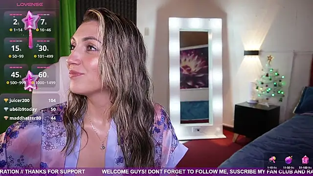 Snapshot of anny_sweet72 chatting on December 2024 03:43:02 PM anny sweet72 online show from December 2024 03:43:02 PM