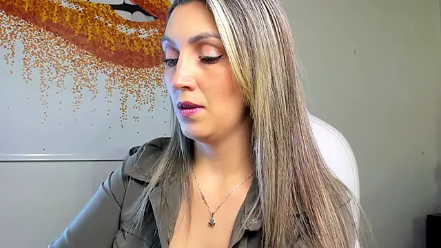 Snapshot of anny_sweet72 chatting on February 2025 12:58:02 PM anny sweet72 online show from February 2025 12:58:02 PM
