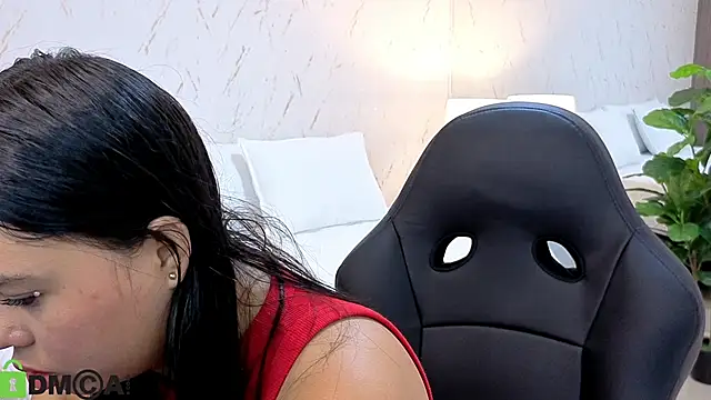 ISA  CUTEE online show from November 2025 03:38:01 AM