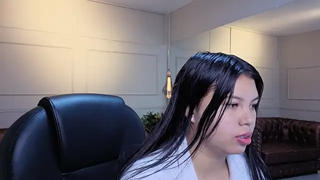 ISA  CUTEE online show from November 2025 07:18:02 PM