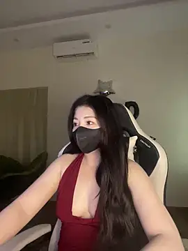 Snapshot of MiMi_0293 chatting on February 2026 12:37:01 PM MiMi 0293 online show from February 2026 12:37:01 PM