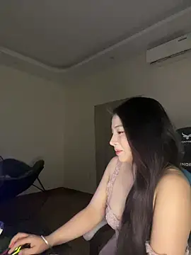 Snapshot of MiMi_0293 chatting on May 2026 05:42:02 PM MiMi 0293 online show from May 2026 05:42:02 PM