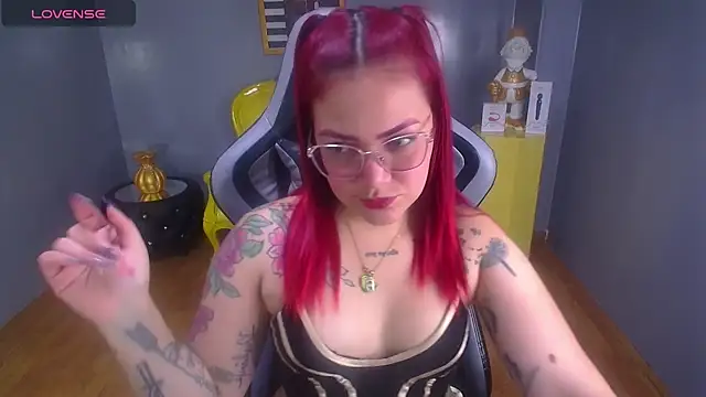 samm t  online show from December 2024 04:20:01 PM