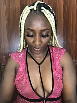 Snapshot of Lola_kims chatting on February 2025 05:39:02 PM Lola kims online show from February 2025 05:39:02 PM