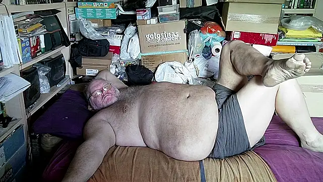 hadeszeuss2 online show from October 2025 01:44:02 PM