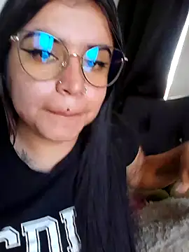 Snapshot of Devilsweet17 chatting on February 2025 09:08:02 PM Devilsweet17 online show from February 2025 09:08:02 PM