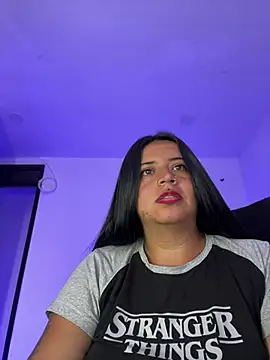 Snapshot of Devilsweet17 chatting on March 2025 09:05:02 PM Devilsweet17 online show from March 2025 09:05:02 PM