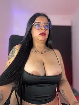 Snapshot of Devilsweet17 chatting on September 2025 10:04:01 PM Devilsweet17 online show from September 2025 10:04:01 PM