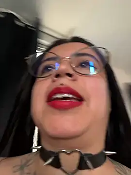 Snapshot of Devilsweet17 chatting on October 2025 06:52:02 PM Devilsweet17 online show from October 2025 06:52:02 PM