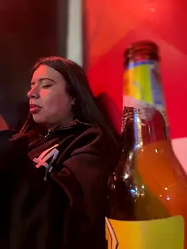 Snapshot of Devilsweet17 chatting on November 2025 04:26:02 AM Devilsweet17 online show from November 2025 04:26:02 AM