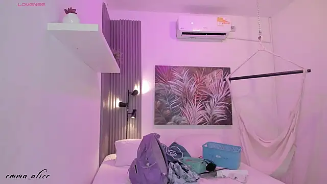 emma alice  online show from September 2025 12:07:02 PM