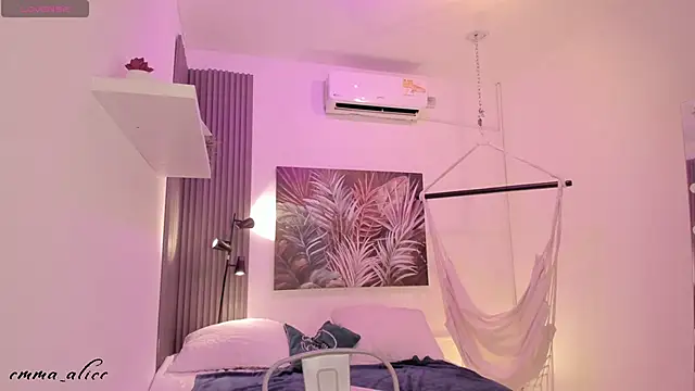 emma alice  online show from October 2025 12:15:02 PM