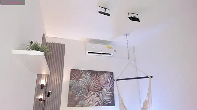 emma alice  online show from February 2026 10:49:02 AM