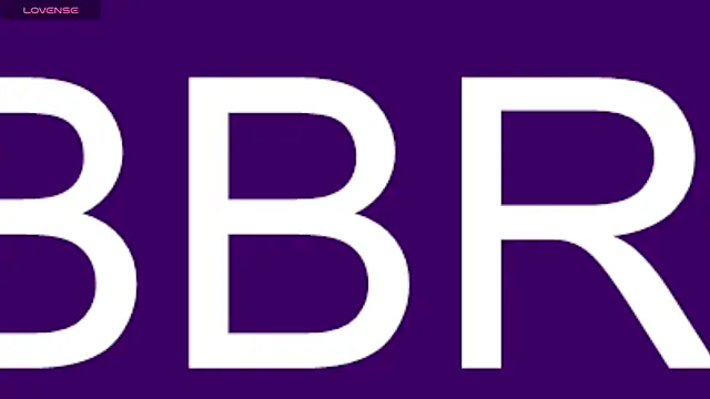 Snapshot of UniversitygirlQS chatting on December 2024 07:40:02 AM UniversitygirlQS online show from December 2024 07:40:02 AM