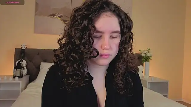 Ariella Sol online show from November 2025 01:04:02 AM