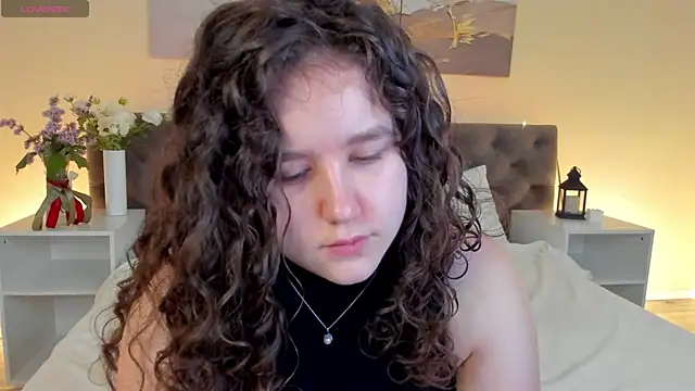 Ariella Sol online show from June 2026 01:08:02 AM