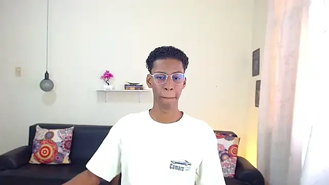 maiki18  online show from January 2025 01:42:01 PM