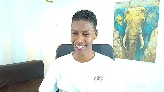 maiki18  online show from November 2025 08:51:01 PM