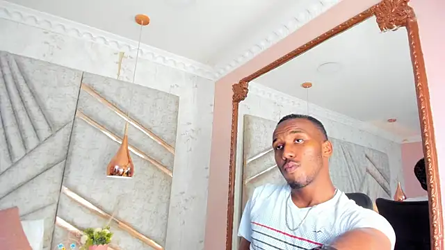 Snapshot of JamesParck chatting on January 2025 07:13:02 PM JamesParck online show from January 2025 07:13:02 PM