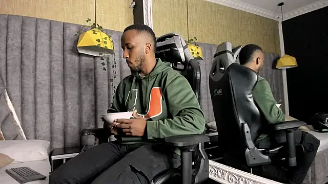 JamesParck online show from March 2026 11:54:02 PM