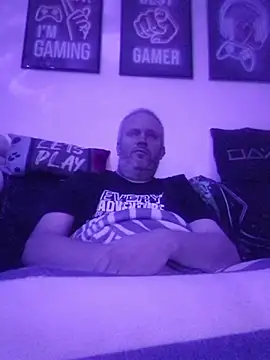 ShyBoy1982 online show from October 2025 09:15:01 PM