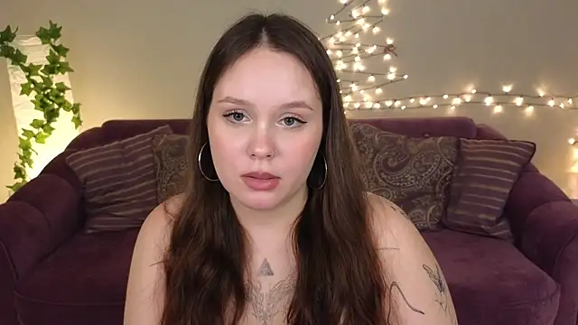 miki miki cutie  online show from December 2024 08:16:01 PM