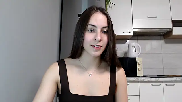 Snapshot of SierraSky_ chatting on November 2025 06:14:01 PM SierraSky online show from November 2025 06:14:01 PM