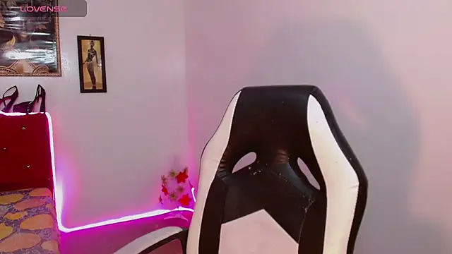 Snapshot of AdharaaMoon chatting on January 2026 03:09:01 AM AdharaaMoon online show from January 2026 03:09:01 AM