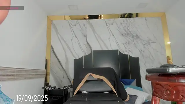 Victtoria Parker online show from September 2025 01:23:02 PM