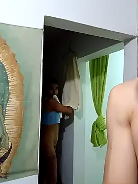 Leslly  online show from January 2025 12:26:02 PM