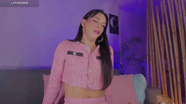 danna v online show from December 2024 04:34:02 AM