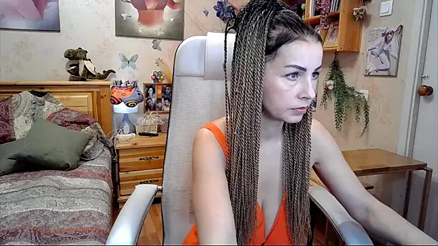 Snapshot of Kendra_Mom chatting on February 2025 09:42:01 AM Kendra Mom online show from February 2025 09:42:01 AM