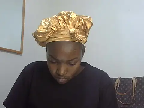 Sexy racy rebel  online show from November 2025 09:39:02 PM