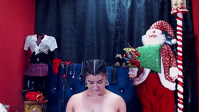 Snapshot of Hannamariana chatting on December 2025 09:04:02 AM Hannamariana online show from December 2025 09:04:02 AM