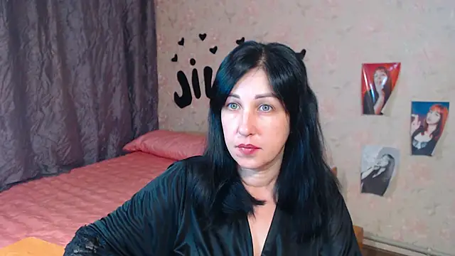 Snapshot of JillStevens chatting on November 2025 04:23:02 AM JillStevens online show from November 2025 04:23:02 AM