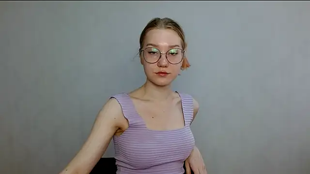 Snapshot of cindi_hot chatting on March 2025 08:34:01 AM cindi hot online show from March 2025 08:34:01 AM