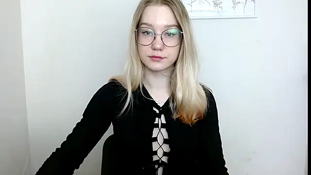 Snapshot of cindi_hot chatting on March 2025 08:28:02 AM cindi hot online show from March 2025 08:28:02 AM