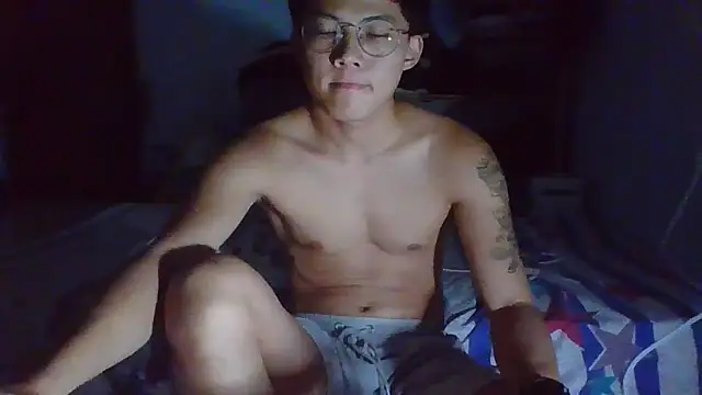 ZHIIz online show from November 2025 03:40:01 PM